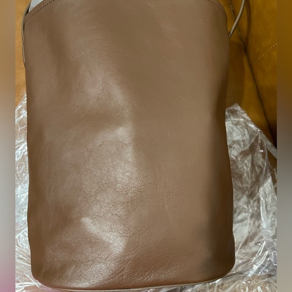 👜 J.CREW Berkeley Bucket Bag Carryall Shoulder in Leather Suede Walnut Brown 👜 - Picture 9 of 10